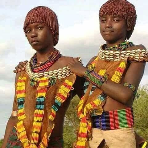 Hamer anza /የሐመር ልጃገረዶች